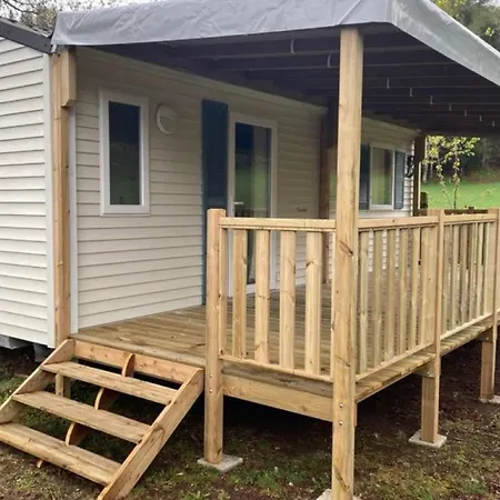 Kemp Mobil-home A Avec Terrasse, 2 - Api-1-52-1253