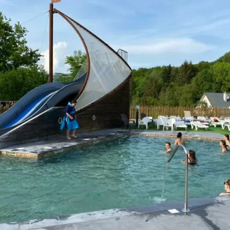 Kemp Mobil-home A Avec Terrasse, 2 - Api-1-52-1253 *