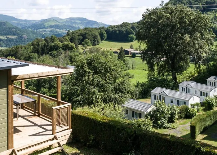 Mobil-home A Avec Terrasse, 2 - Api-1-52-1253 Kemp Vic-sur-Cère